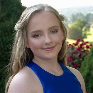 Meet your Posher, Amelia